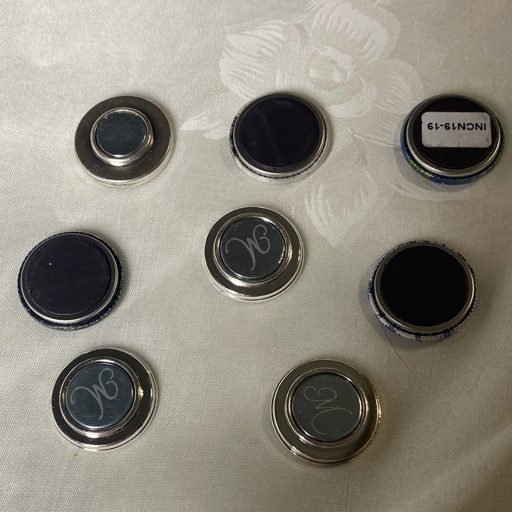 Lot of 8 Christmas Magnabilities pendant inserts to add to your pendants - Picture 6 of 6